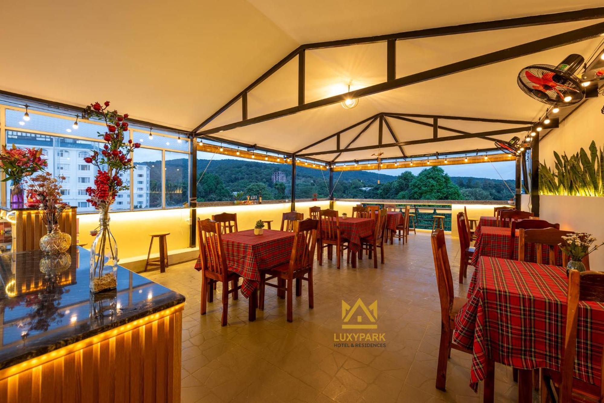 Luxy Park Hotel - Phu Quoc Centre Zewnętrze zdjęcie